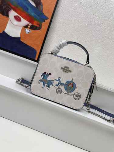 DISNEY X COACH コーチ バッグ コピー レディース ダブルジップ ボックスショルダーバッグ