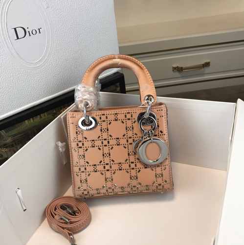 クリスチャン・ディオール バッグ コピー 大人気 LADY DIOR カナージュ サテン ミニバッグ ピンク