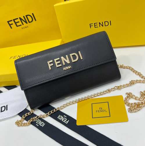 FENDI ROMAコンチネンタル財布 チェーン付きフェンディ 財布 人気 コピー ウォレット ブラック