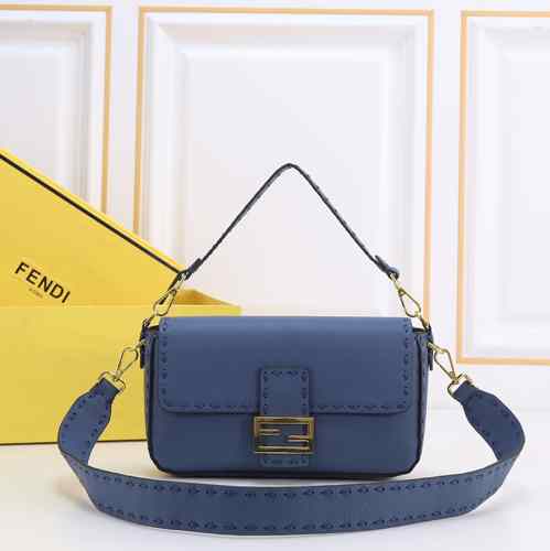 定番 人気 FENDI フェンディ ハンドステッチ ミディアム バゲットバッグ コピー ブルー