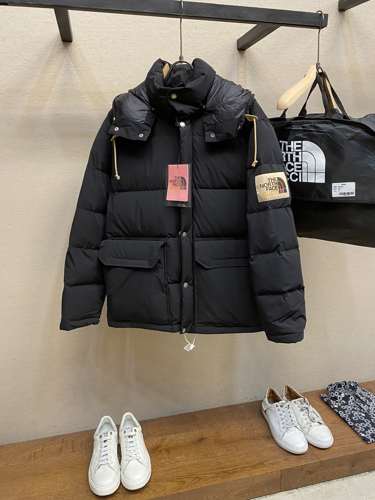 GUCCI x The North Face ダウンジャケット グッチ ダウンジャケット コピー ユニセックス