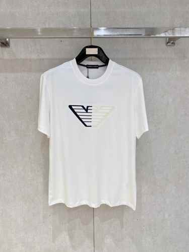 シンプル ロゴ入り クルーネック 半袖Tシャツ アルマーニ Tシャツ コピー ホワイト