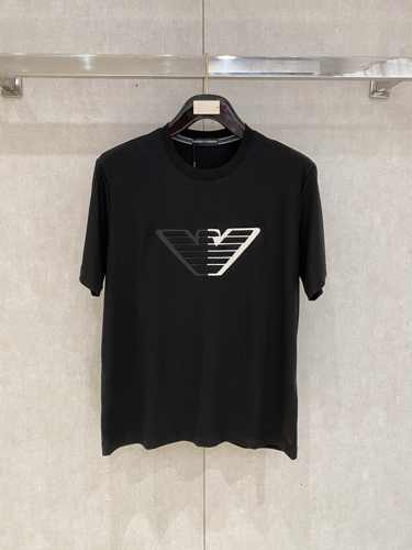 シンプル ロゴ入り クルーネック 半袖Tシャツ アルマーニ Tシャツ コピー ブラック