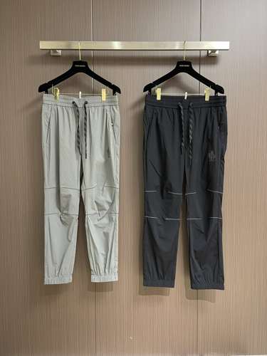 上品 カジュアル モンクレール パンツ スーパーコピー 合わせやすい