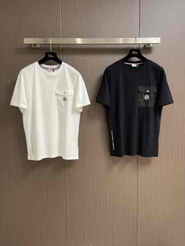 カジュアル ポケット付き 半袖Tシャツ モンクレール Tシャツ スーパーコピー クルーネック