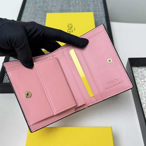 シンプル 小銭入れ付き 2つ折り財布 フェンディ 財布 スーパーコピー ピンク