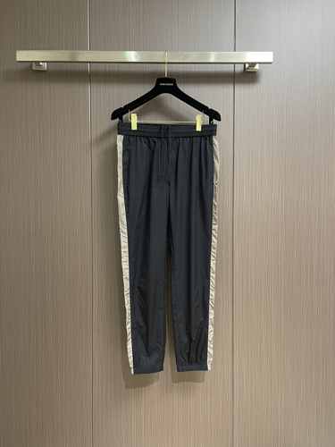 上品 カジュアル イージーパンツ プラダ パンツ コピー メンズ ズボン