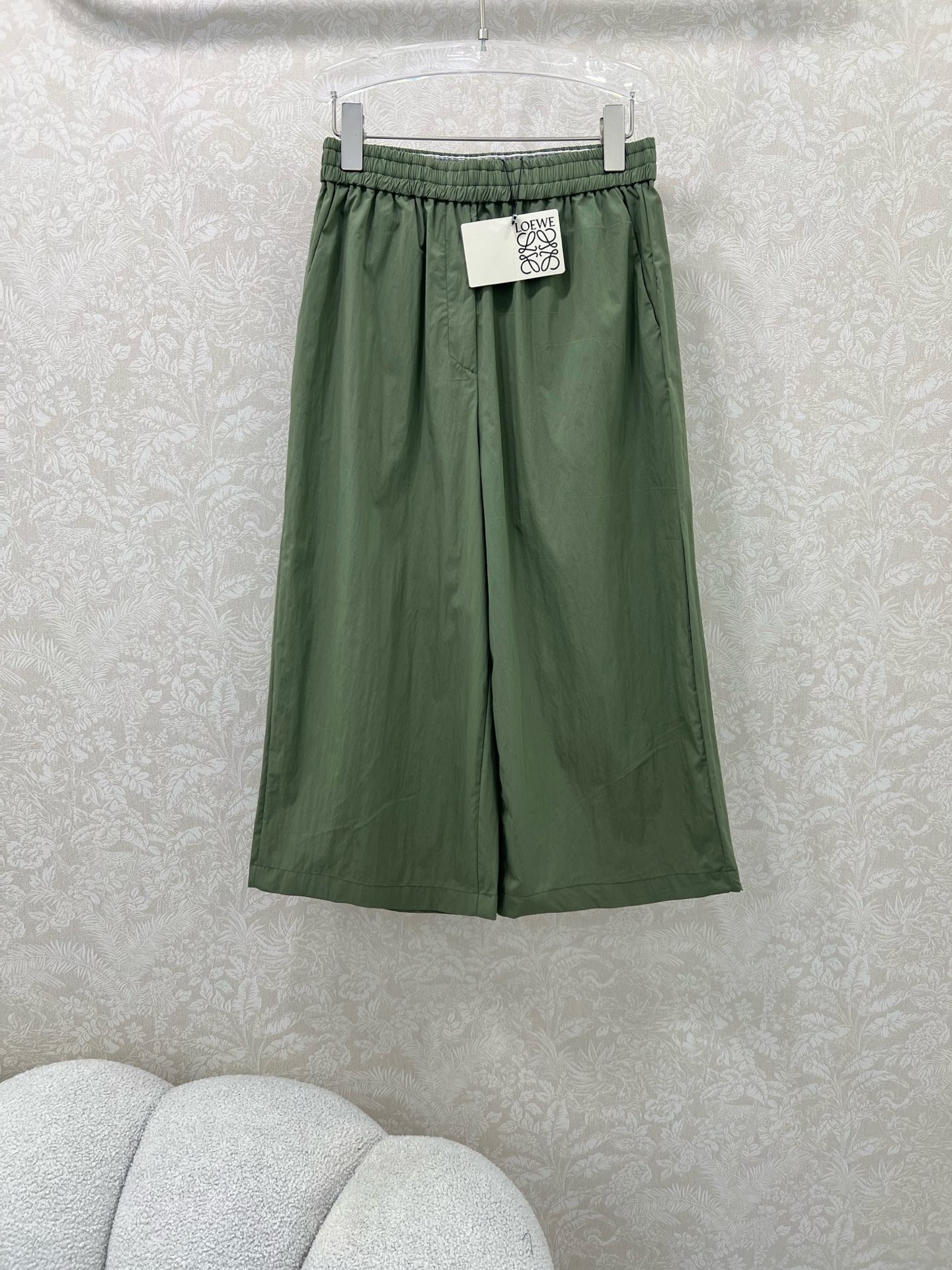 ロエベ パンツ コピー レディース ゆったり クロップド トラウザーズ グリーン