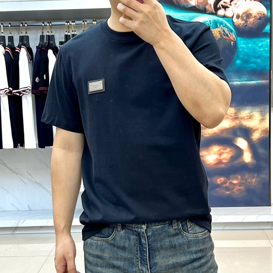 ロゴプレート コットン 半袖Tシャツ ドルチェ&ガッバーナ Tシャツ 偽物 ブラック