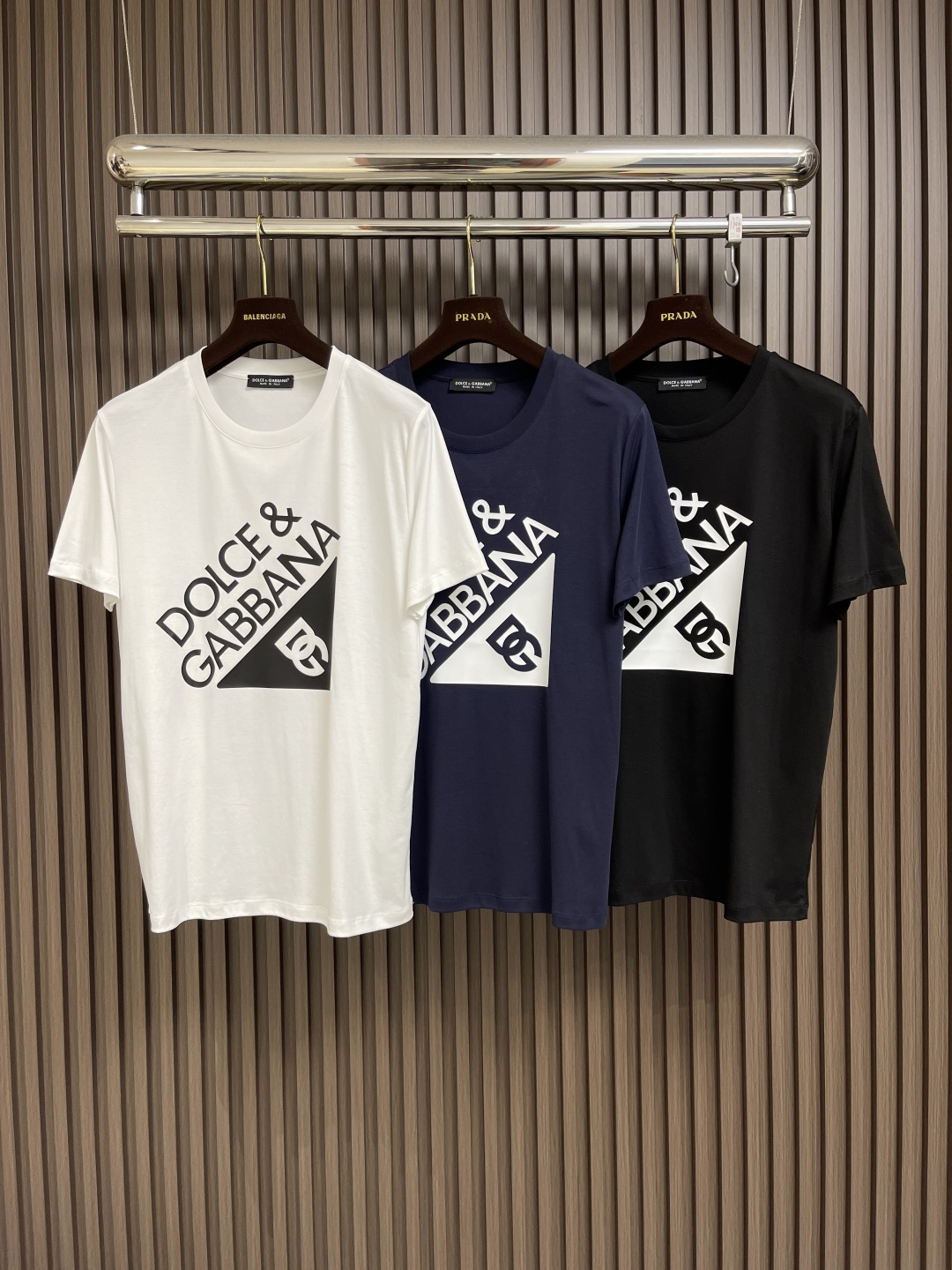 カジュアル おしゃれ ロゴプリント ドルチェ&ガッバーナ Tシャツ 偽物 コットン