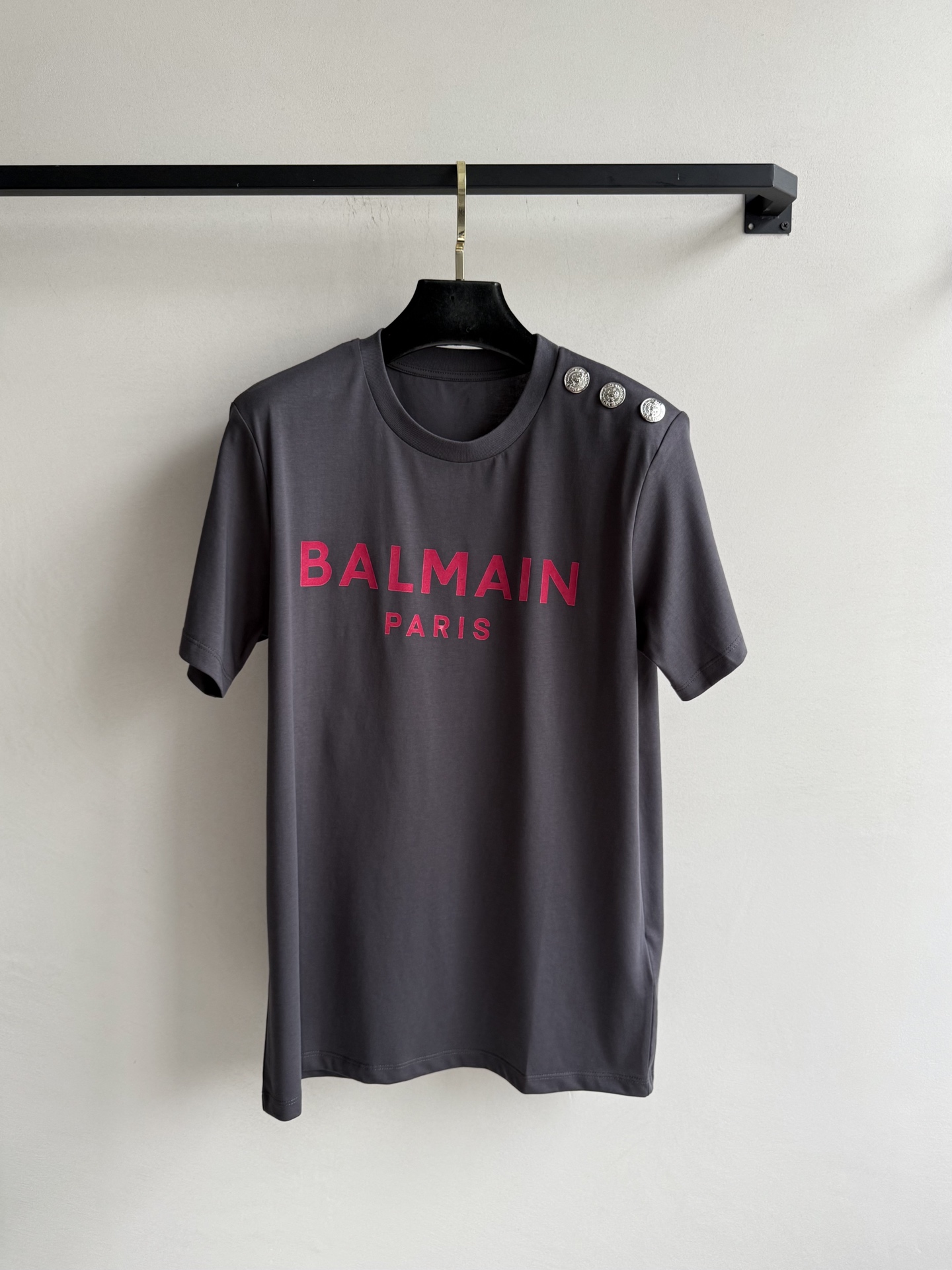 シンプル おしゃれ ロゴ入り 半袖Tシャツ バルマン Tシャツ コピー グレー
