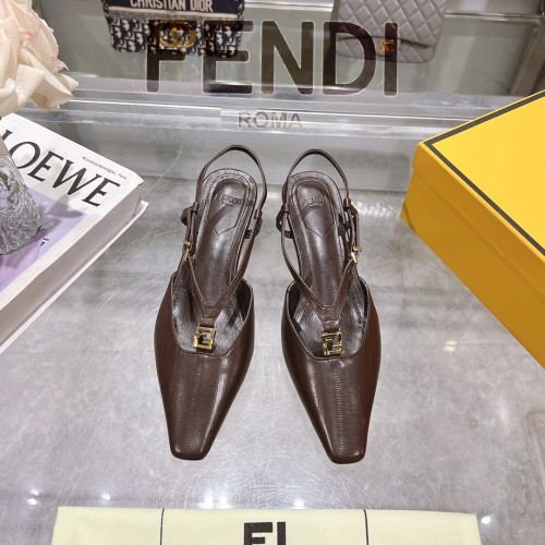 大人 カジュアル フェンディ フォールド スリングバックシューズ スーパーコピー ブラウン