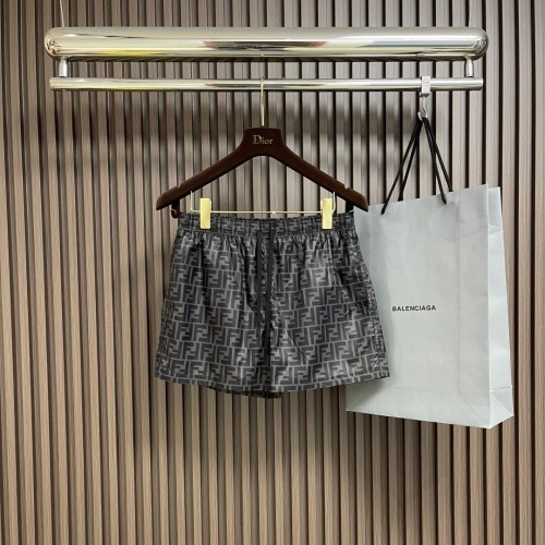 夏の定番 メンズ スイムショーツ フェンディ パンツ 偽物 ショートパンツ グレー