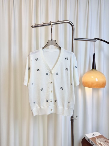 刺繍入り Vネック 半袖カーディガン プラダ ニット 偽物 レディース ホワイト