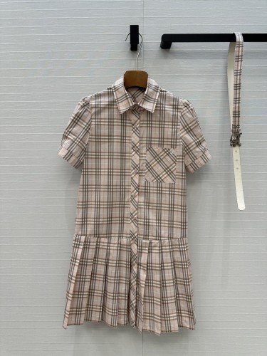 定番人気Burberry チェック柄 シャツワンピース ☆人気2024年春夏☆ BURBERRY バーバリーワンピース コピー