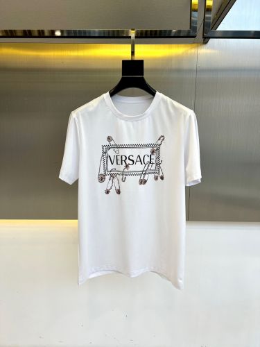 ベーシック ロゴプリント 半袖Tシャツ ヴェルサーチェ Tシャツ 偽物 コットン ホワイト