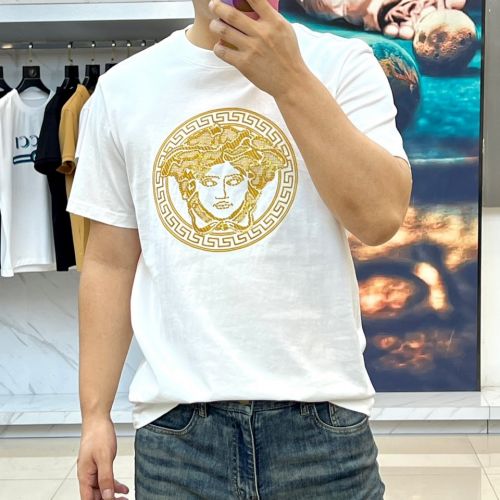 目を引く メデューサ コットン 半袖Tシャツ ヴェルサーチェ Tシャツ 偽物 ホワイト