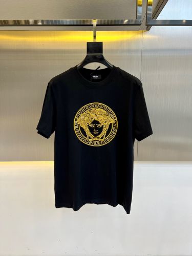 目を引く ヴェルサーチェ Tシャツ 偽物 メデューサ コットン 半袖Tシャツ ブラック