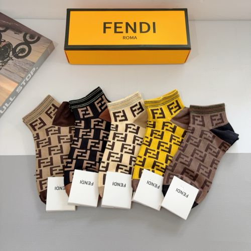 FFロゴ 5足セット ソックス フェンディ 靴下 偽物 合わせやすい