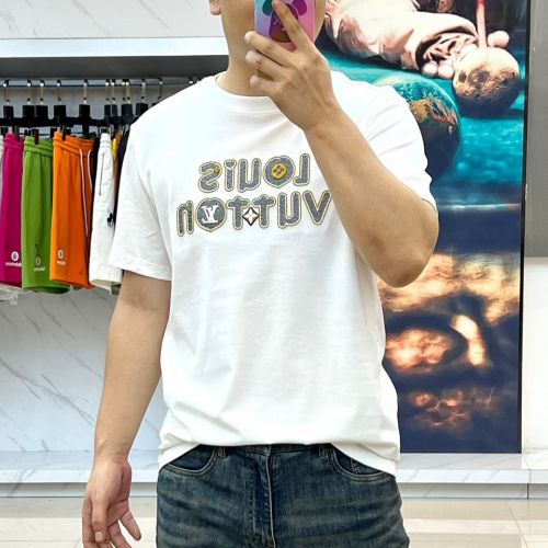 洗練された カジュアル ロゴ 半袖Tシャツ ルイ・ヴィトン Tシャツ 偽物 ホワイト