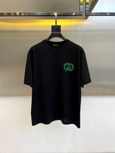 定番 カジュアル ロゴプリント グッチ Tシャツ 偽物 クルーネック ブラック