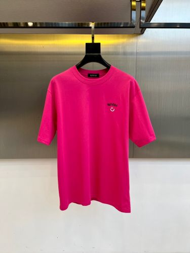 注目される シンプル 刺繍入り 半袖Tシャツ グッチ Tシャツ 偽物 ローズピンク