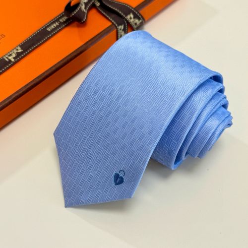 専用です。　エルメス・ルイ ヴィトン ネクタイ 新品 未使用 3本セット ルイ・ヴィトン(LOUIS VUITTON) 新品 ネクタイ | 通販・人気