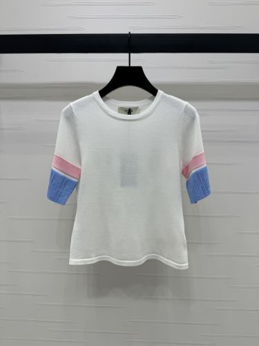 Sサイズ★ホワイト/半袖Ｔシャツ フェンディ 夏物 ニット シンプル 定番 お洒落 クルーネック 半袖 ニットトップス フェンディ