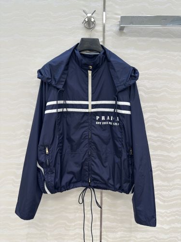 プラダ　ナイロンブルゾン　48ネイビー 65a65ba30789e.webp