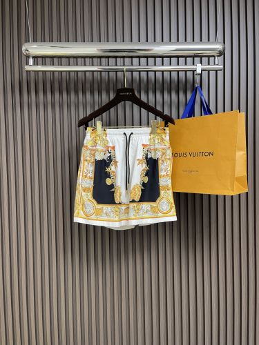 カジュアル ショートパンツ コーラル シアター ヴェルサーチェ パンツ 偽物 ホワイト