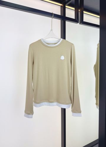 お洒落 洗練された 重ね着風 長袖Tシャツ モンクレール Tシャツ 偽物 クルーネック