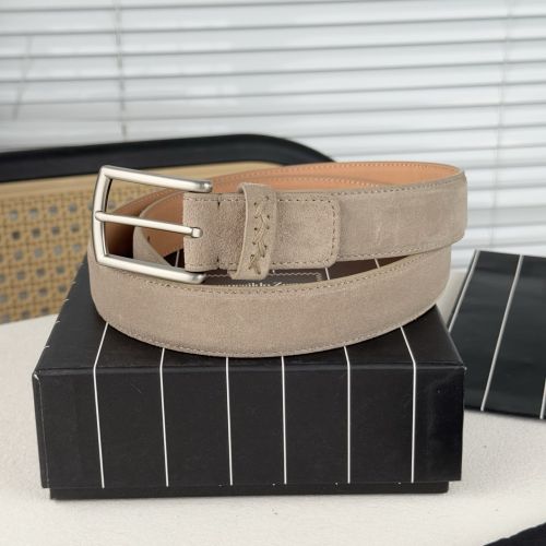 未使用に近い　エルメネジルドゼニア　ベルト　スエード　本革　ネイビー　95/36 シンプル 上品 スエードベルト エルメネジルド・ゼニア ベルト
