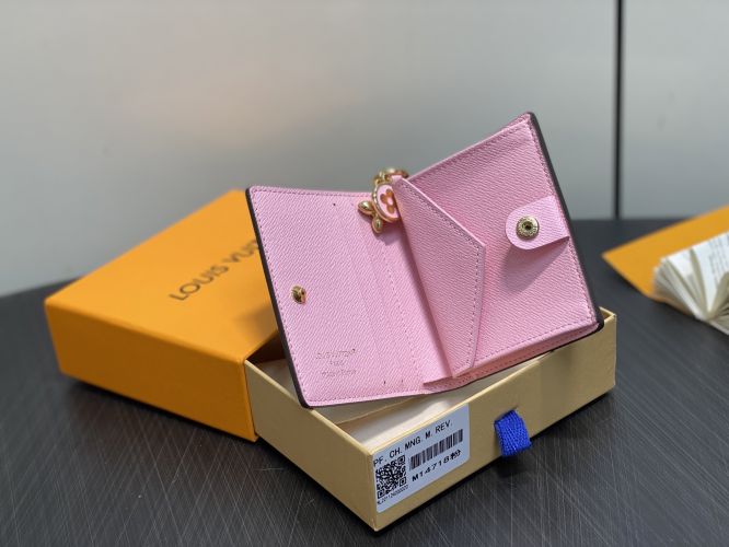 M14718 ウォレット・LV チャーム ルイヴィトン スーパーコピー 二つ折り財布