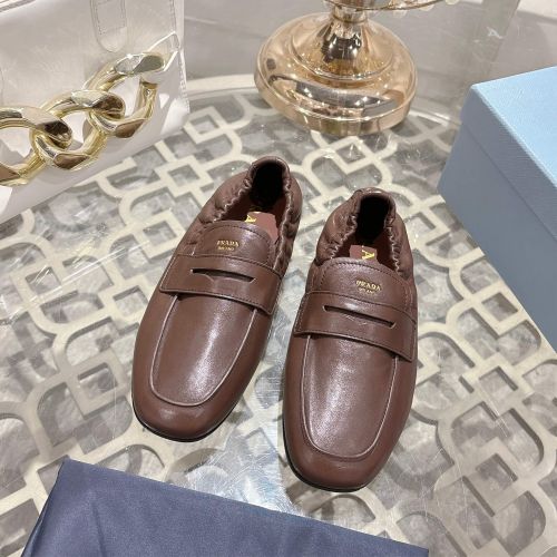 シンプル 上品 レザーローファー プラダ シューズ スーパーコピー ダークブラウン