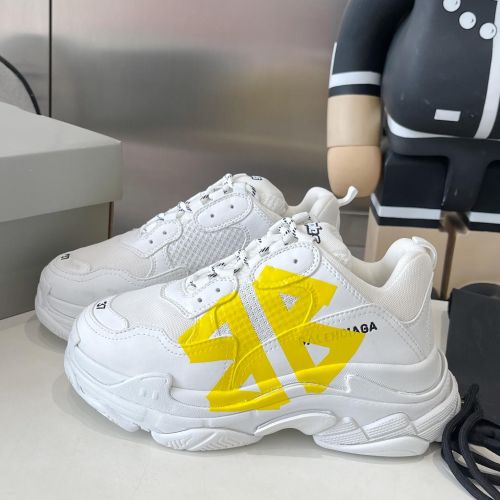 目を引く Triple S Tape Type スニーカー バレンシアガ スーパーコピー ホワイト