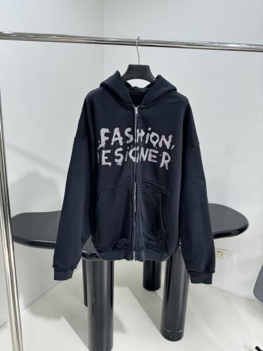 LVマルチツールエンブロイダードフーディ ルイ・ヴィトン パーカー