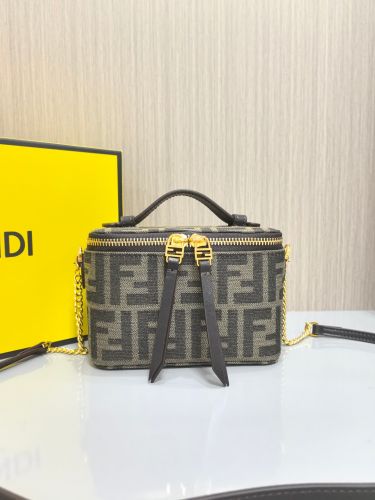 人気 FF バニティーバッグ フェンディ バッグ コピー ショルダーバッグ