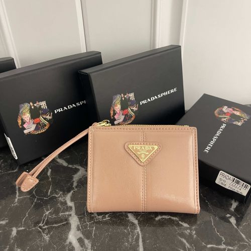 上品 シンプル 二つ折り財布 プラダ 財布 コピー コンパクトウォレット ピンク