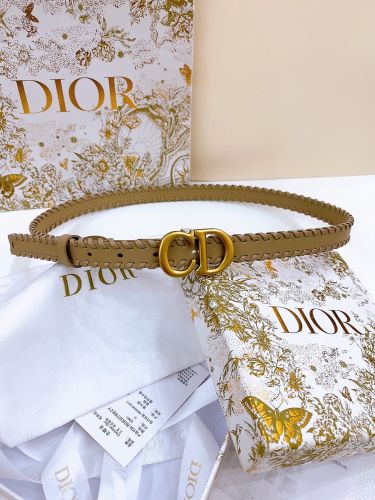Christian Dior ディオール　ゴールド　細ベルト　❤︎ DIOR | CD Icon ベルトバックル 35mm 真鍮