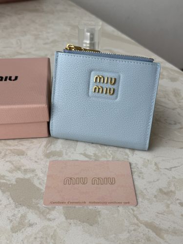 シンプル 二つ折り財布 ミュウミュウ 財布 コピー コンパクトウォレット ブルー