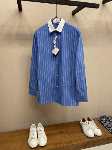 上品 コットン ストライプシャツ ロエベ シャツ コピー アナグラム刺繍