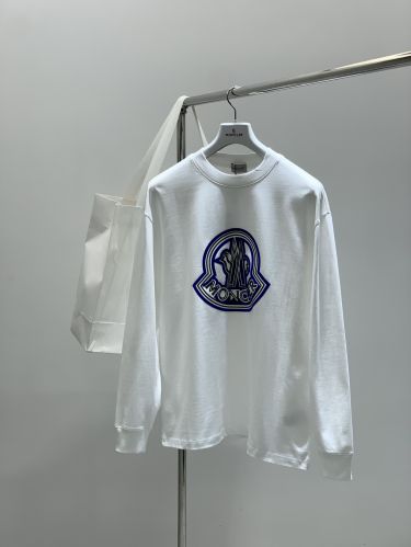 カジュアル ロゴ入り クルーネック 長袖Tシャツ モンクレール Tシャツ 偽物 ホワイト