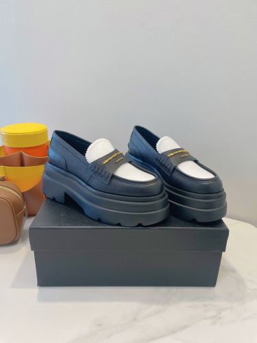 お洒落 上品 アレキサンダーワング シューズ 偽物 厚底 ローファー