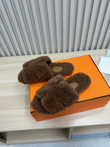 もこもこ 履き心地抜群 オラン サンダル エルメス スーパーコピー メンズシューズ ブラウン