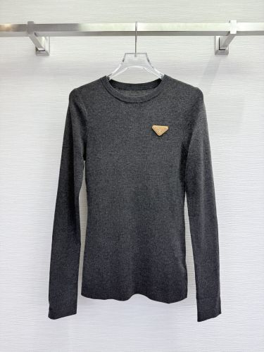 プラダ ニット 偽物 シンプル ロゴ ニットプルオーバー 合わせやすい グレー