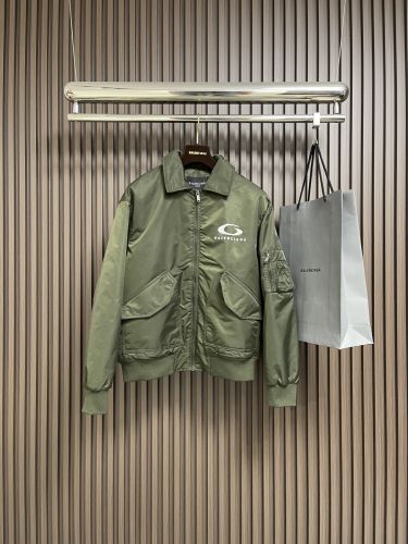 洗練された カジュアル ボンバージャケット バレンシアガ ジャケット 偽物 グリーン