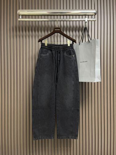 バレンシアガ パンツ 偽物 合わせやすカジュアル い デニムパンツ
