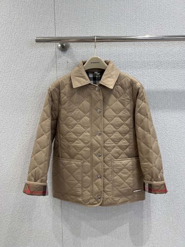 クラシック おしゃれ キルティングジャケット バーバリー ジャケット 偽物 ベージュ