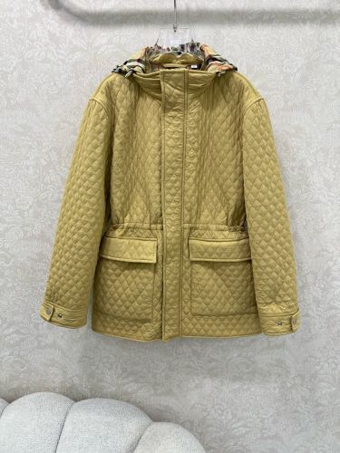 フード収納可能 キルティングジャケット バーバリー ジャケット 偽物 カーキ