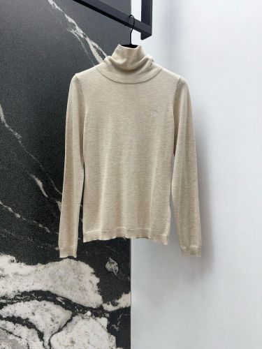 セリーヌ Tシャツ 偽物 シンプル トリオンフ刺繍 タートルネック トップス 